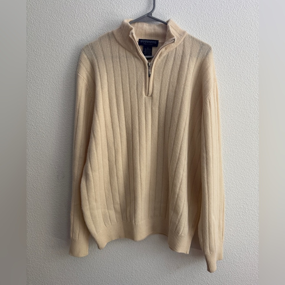Hathaway Platinum Geelon lambs wool half zip sweater